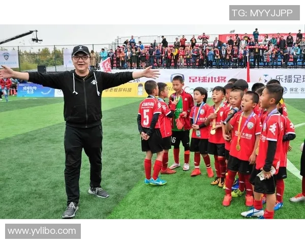 非你莫属足球明星的荣耀之路与成长故事揭秘